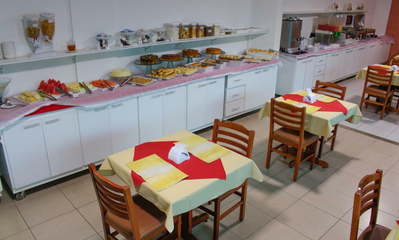 Simas Praia Hotel アラカジュ エクステリア 写真